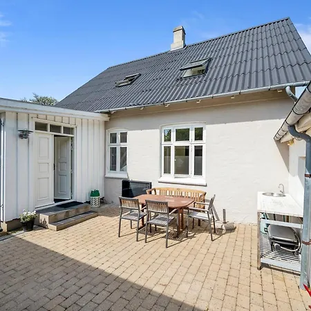 Ferienhaus Amazing In With 4 Bedrooms And Wifi Ebeltoft