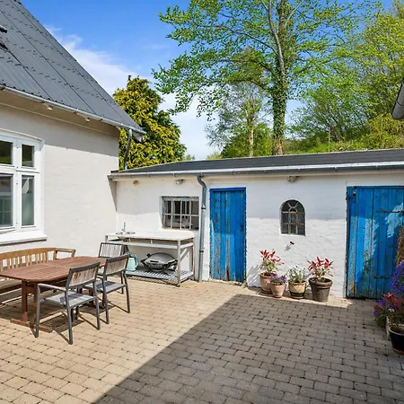 Amazing In With 4 Bedrooms And Wifi Ferienhaus